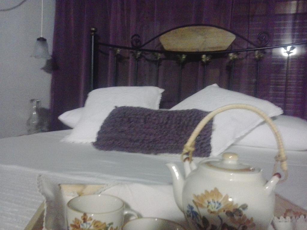 Hostal Royuela Rum bild